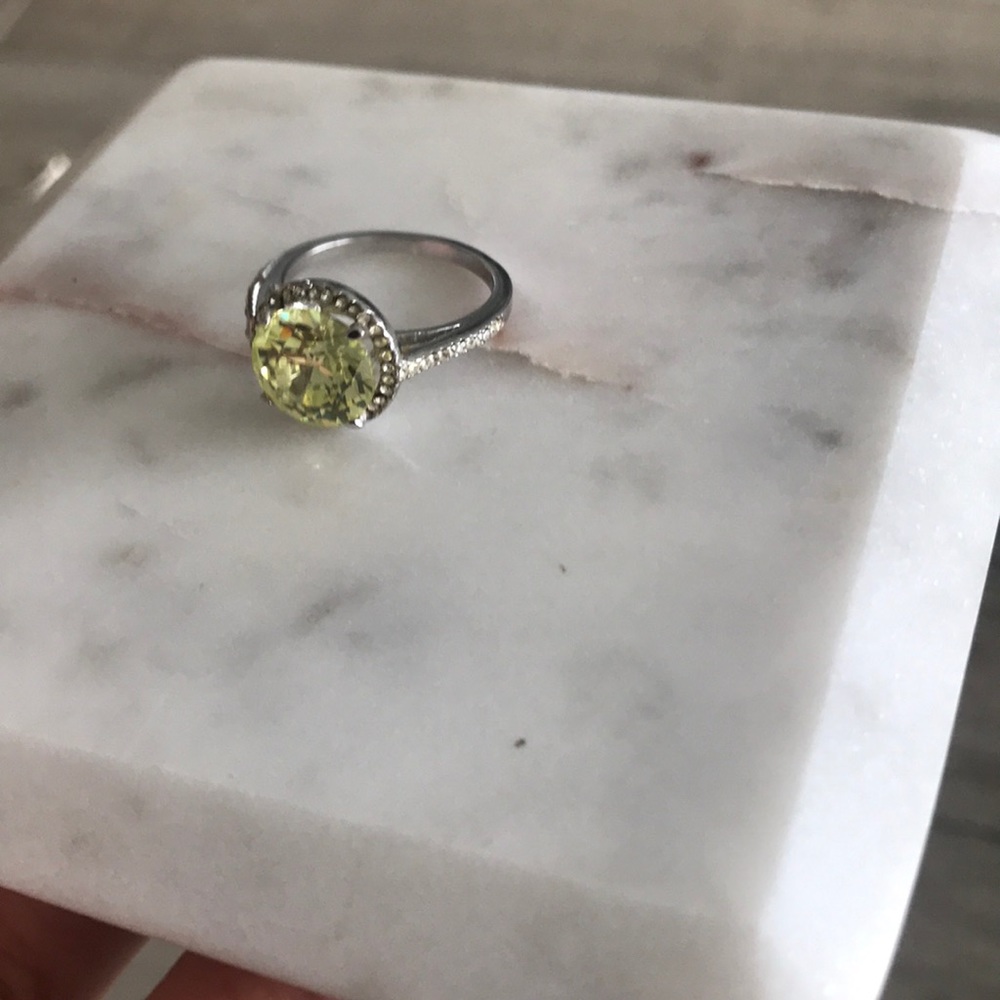 Yellow stone ring - Picture 3 of 3